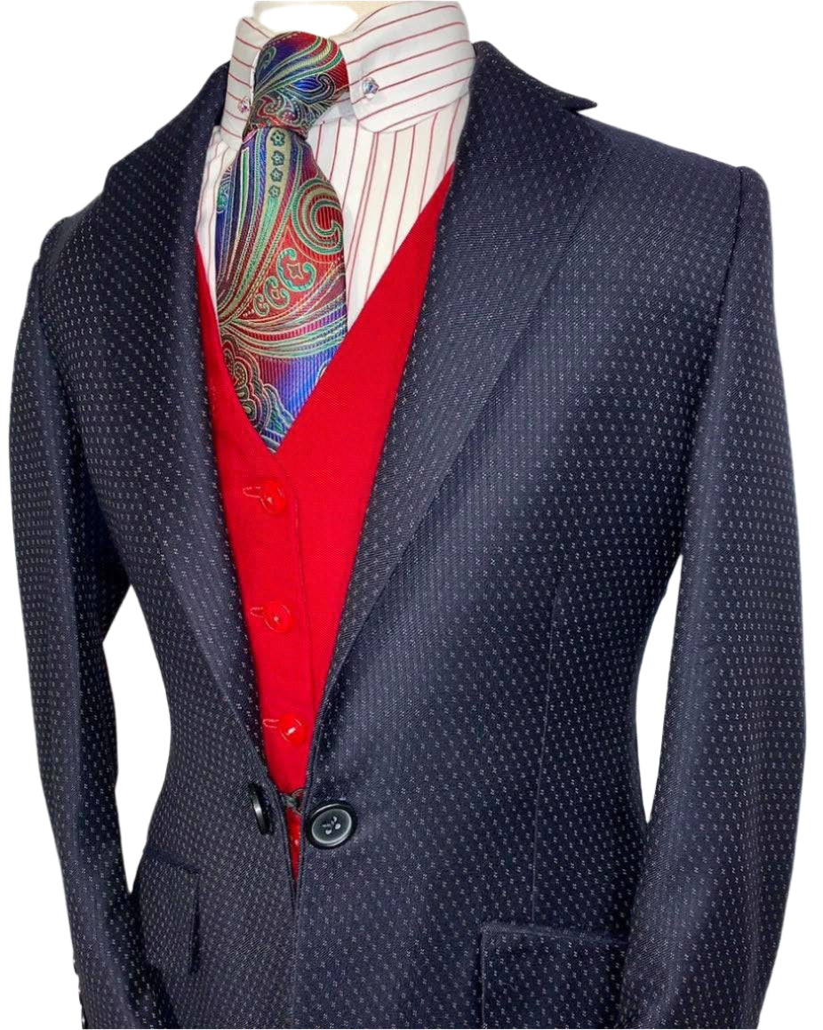 Hawkewood, Girls Day Suit