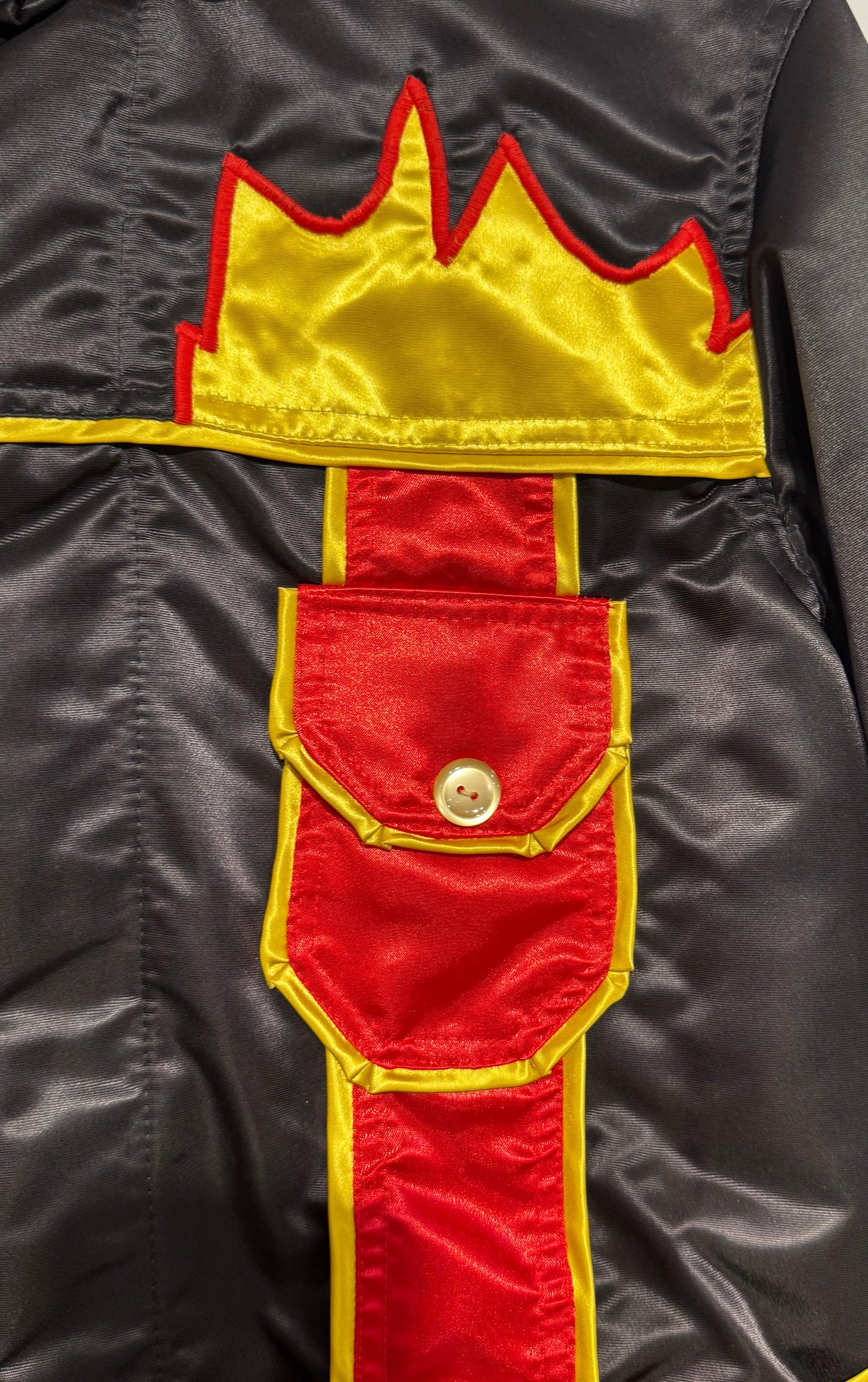 Becker Brothers, Black/Red/Gold Road Silks