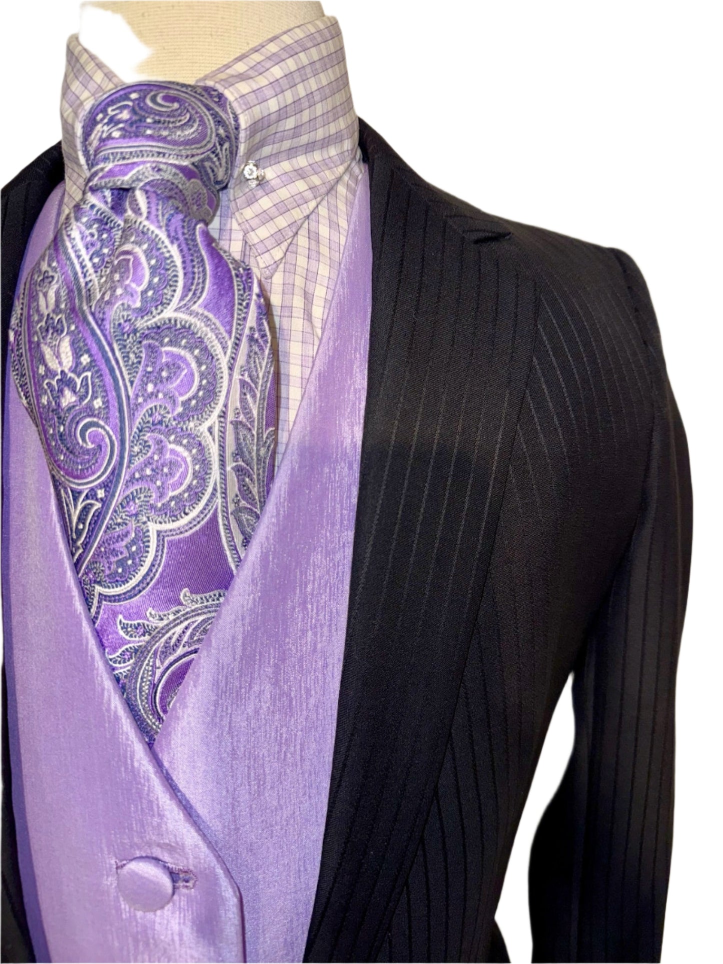 Hawkewood, Youth Day Suit