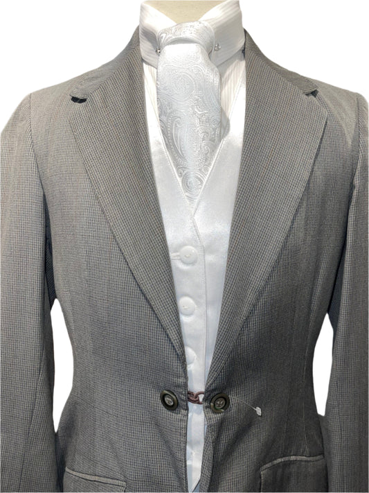 Le Cheval, Girls Suit