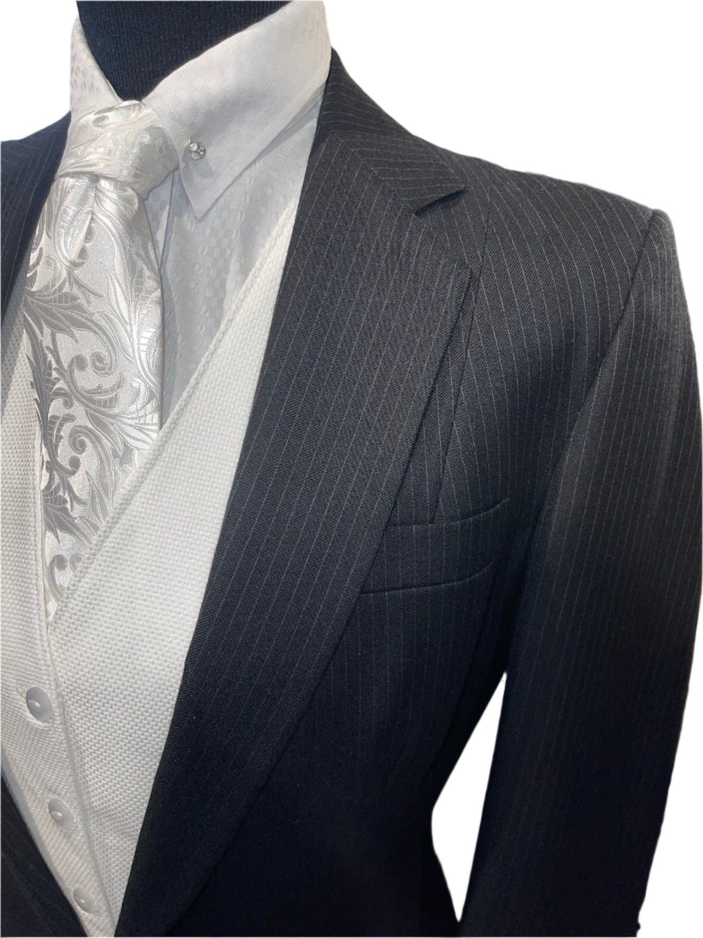 RJ Becht, Ladies Day Suit