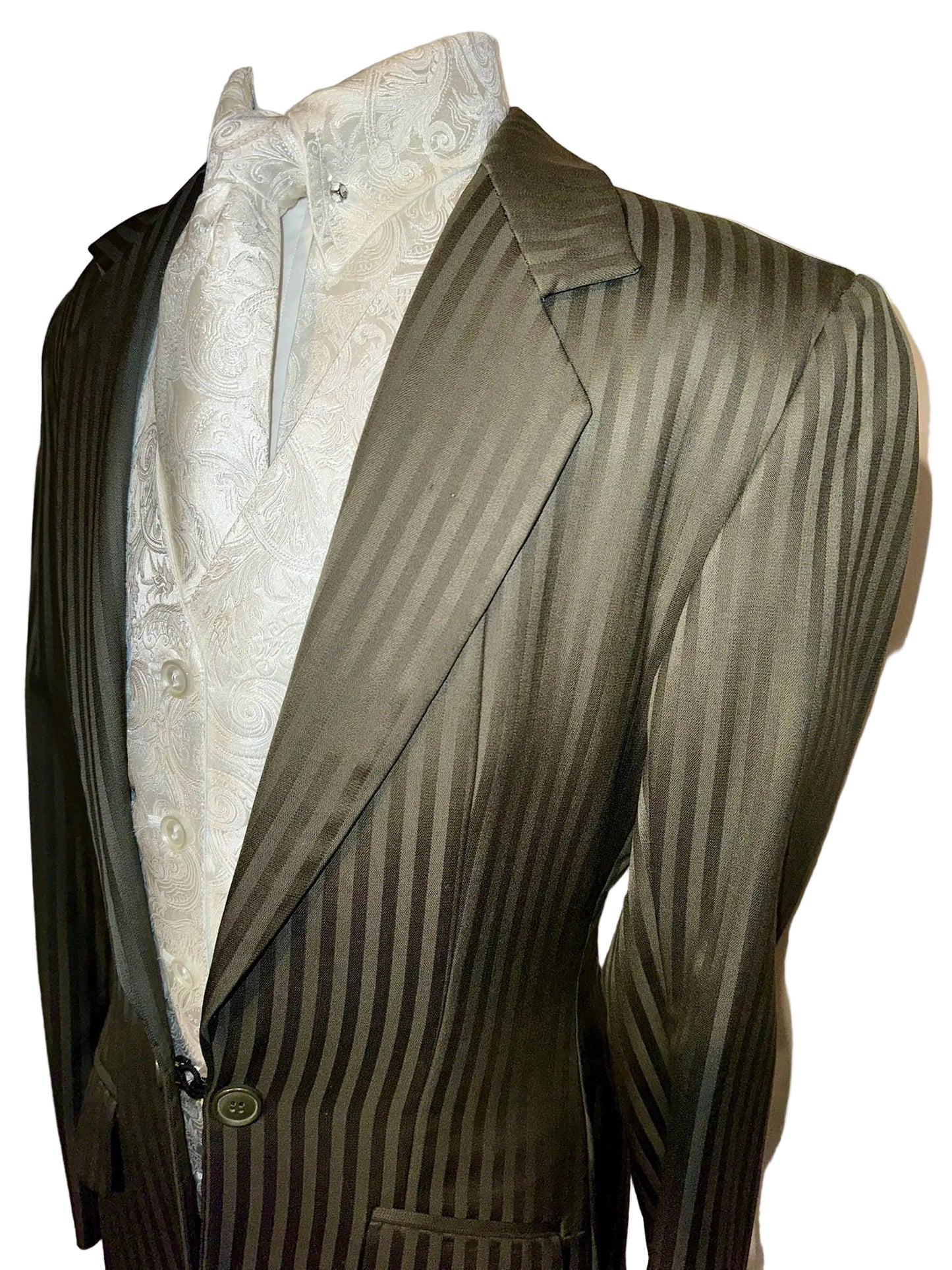 Marsha De Arriaga, Ladies Day Suit