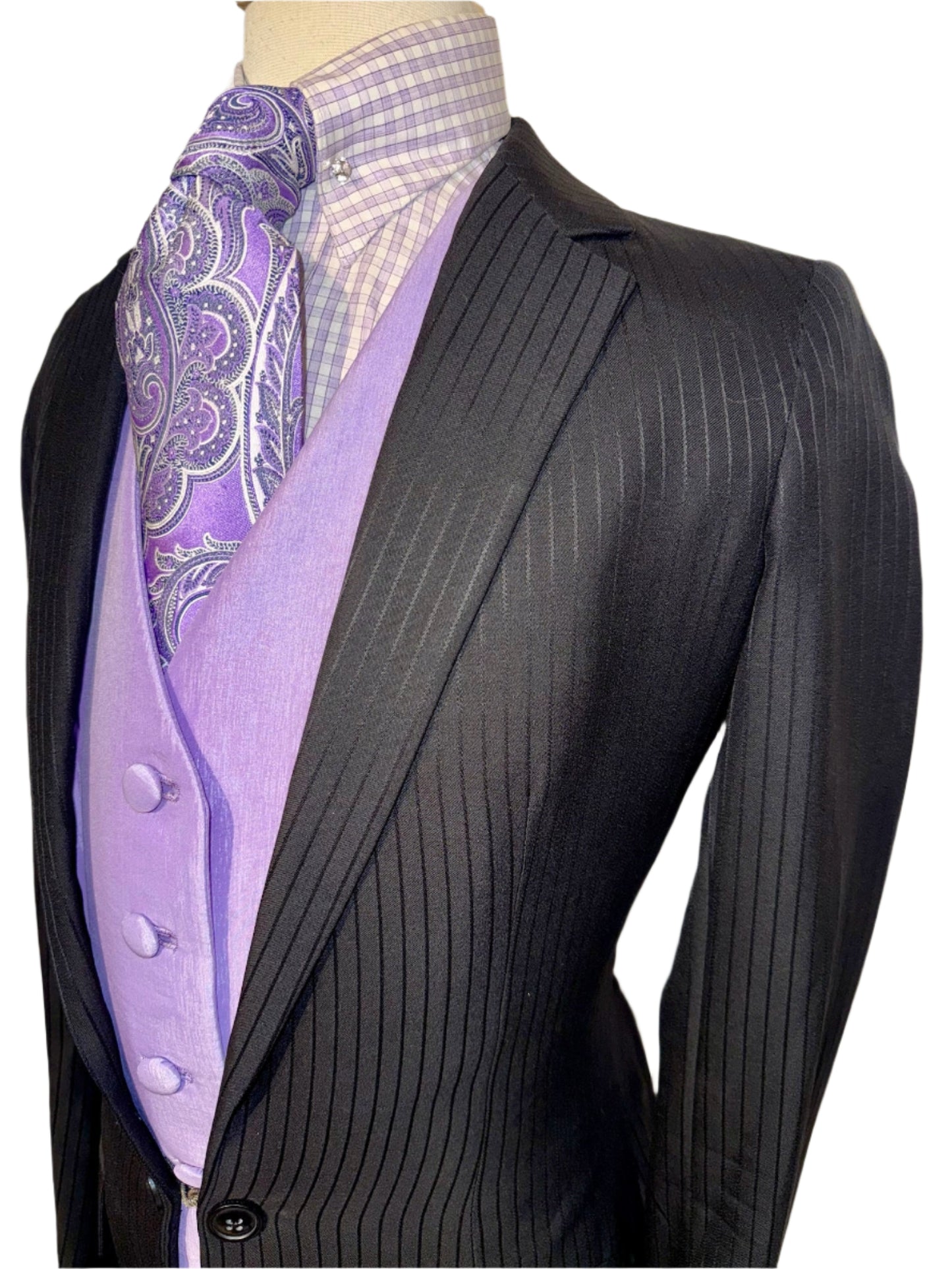 Hawkewood, Youth Day Suit