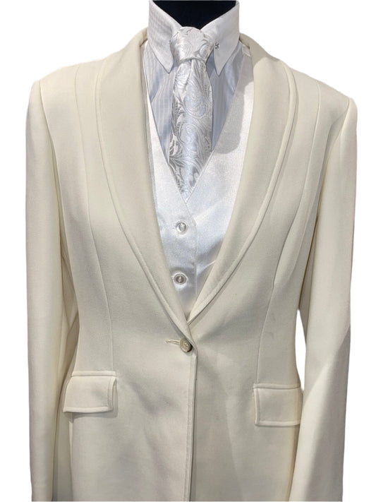 MWS Mustang, Ladies Day Coat