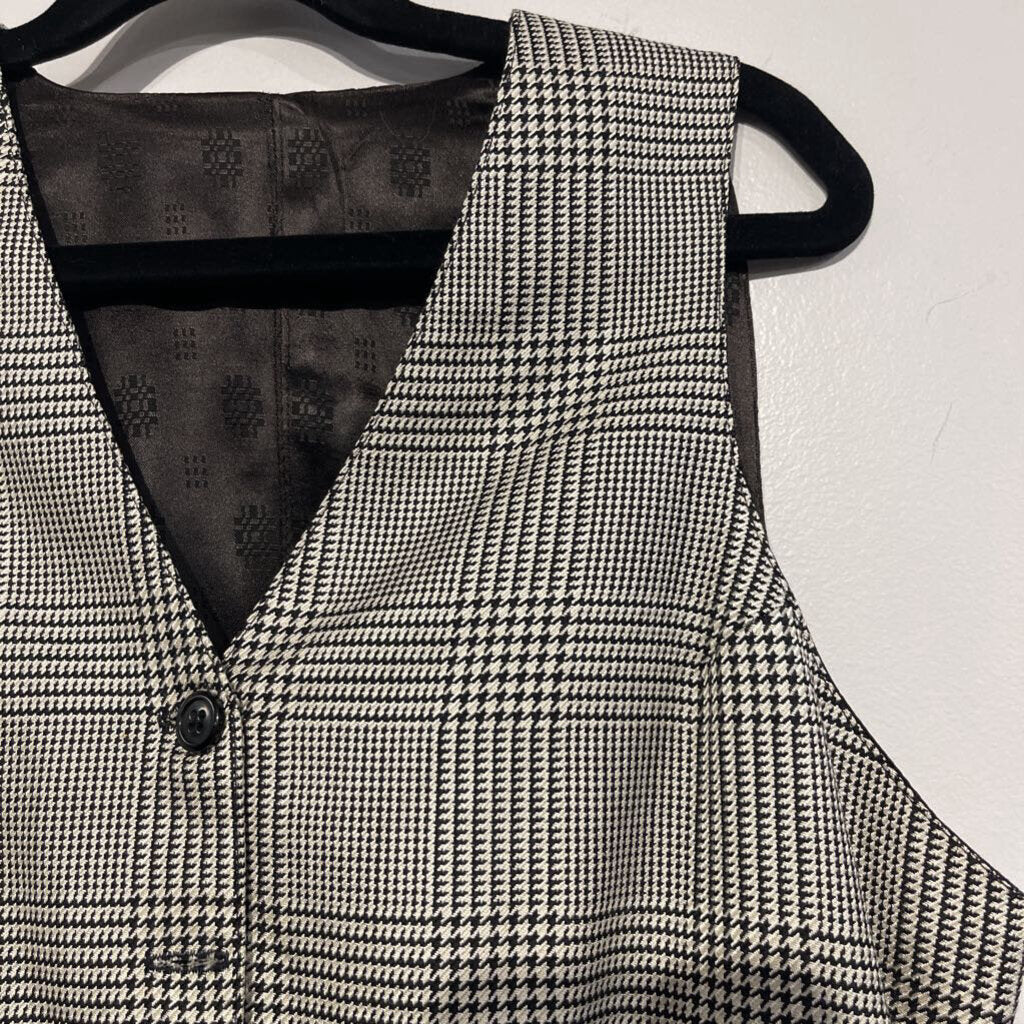 Black / White Houndstooth Vest