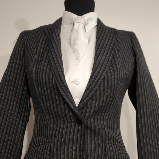 Reed Hill 8 Black Grey Stripe DayCoat