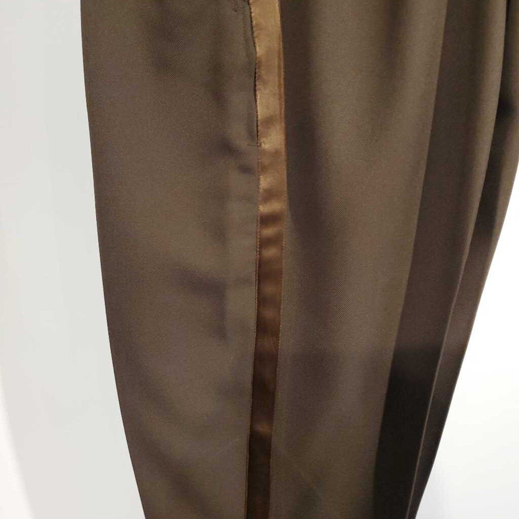 Tailored Sportsman Brown Formal Jods with Suede(27 1/2W, 31INS, 41OUTS)