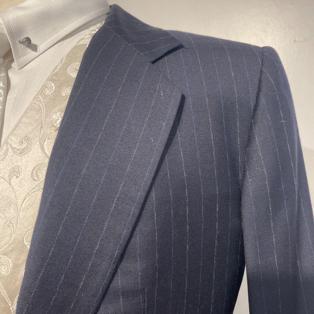 Carl Meyers blue Stiped Suit