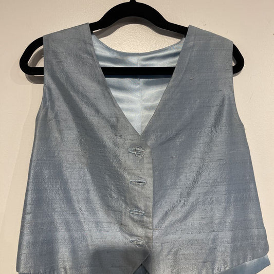 Light blue vest