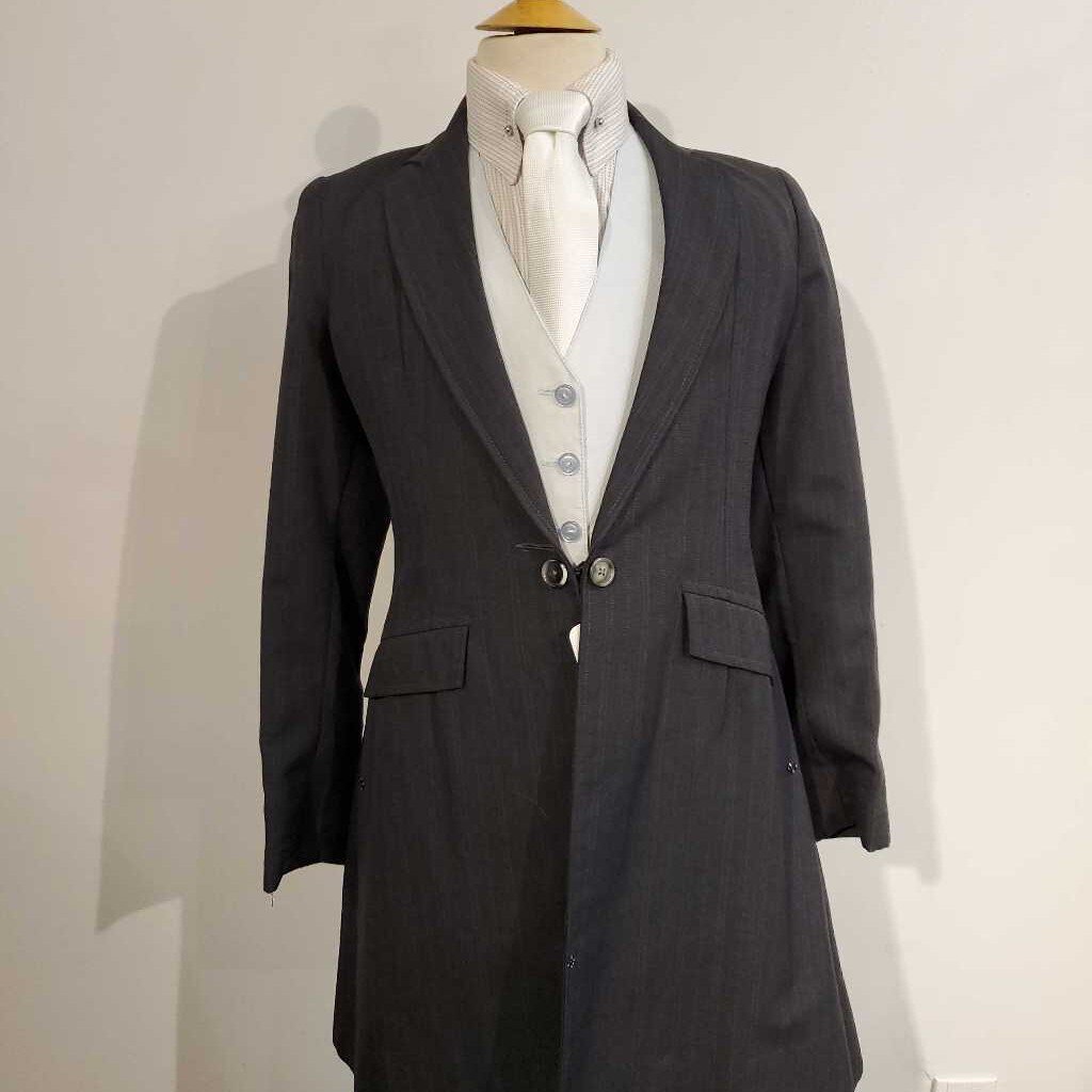 Reed Hill Dark Grey Three Piece Suit