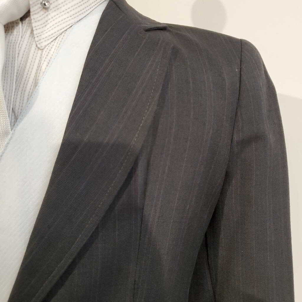 Reed Hill Dark Grey Three Piece Suit