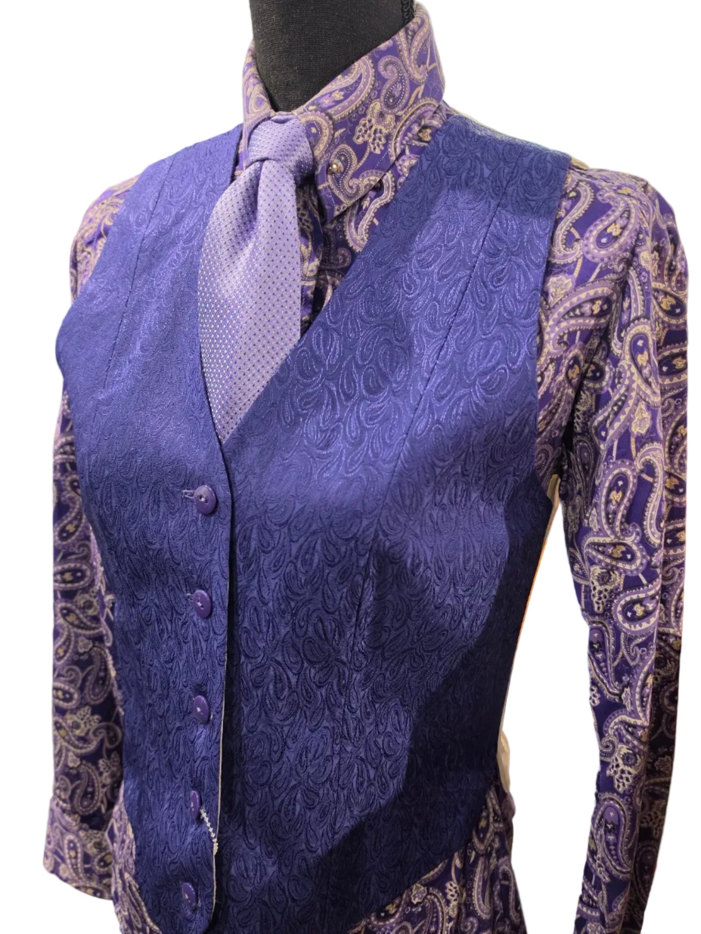 Ladies Purple Paisley Set