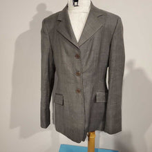 Load image into Gallery viewer, 6R RJ Classics Grey Hunt Coat
