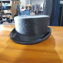 Load image into Gallery viewer, Roni Wool Top Hat Black 7 1/8
