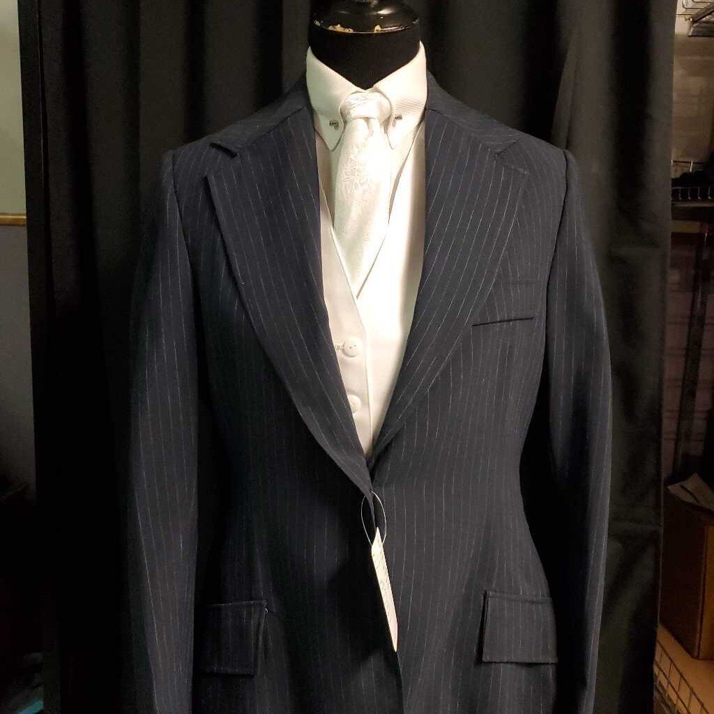 3pc navy stiped suit