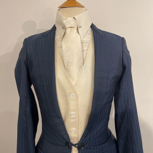 DeRegnaucourt Navy Suit