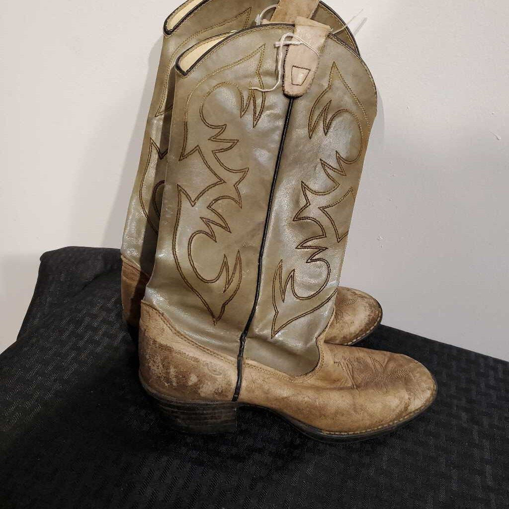 Tan Cowboy Boots 4