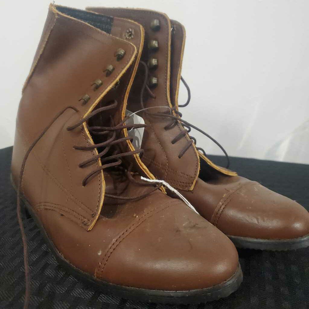 Size 5 Brown Lace Boots